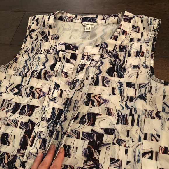 Calvin Klein blouse / top - Picture 5 of 10